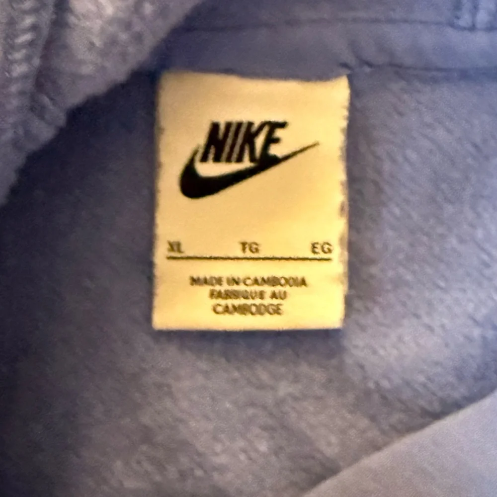 GUC Kids Nike Hoodie Bundle - XL - 1 Blue & 1 Black Graphic Hoodie - Picture 6 of 6